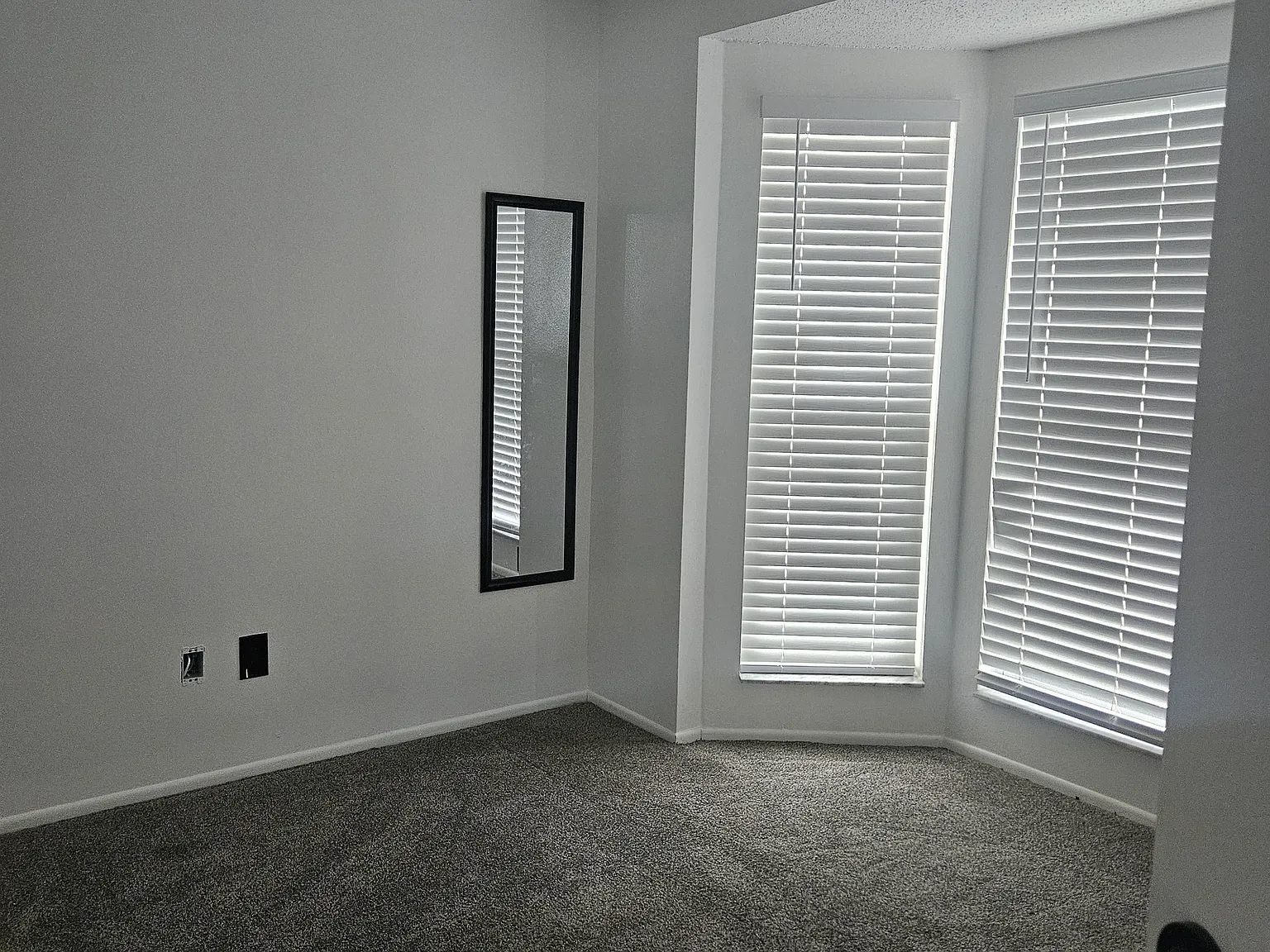 3 bed, 1352 sqft, $2,600 — Photo 4