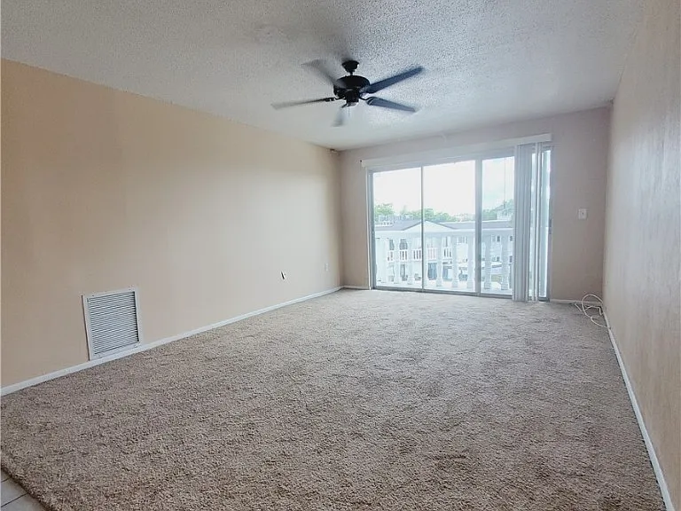 3704 Broadway #313 — Photo 9