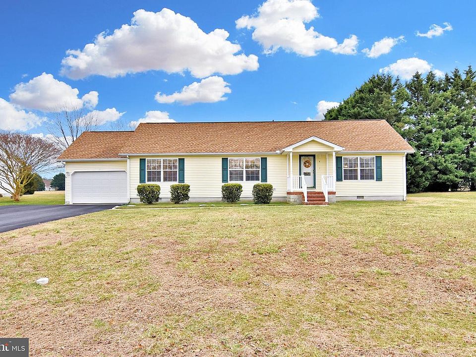 1st image of 6 Dove Knoll Dr