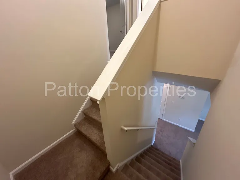 213 Favorite Ct — Photo 10
