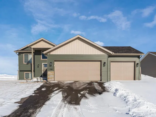 1761 34th St NE, Sauk Rapids, MN 56379