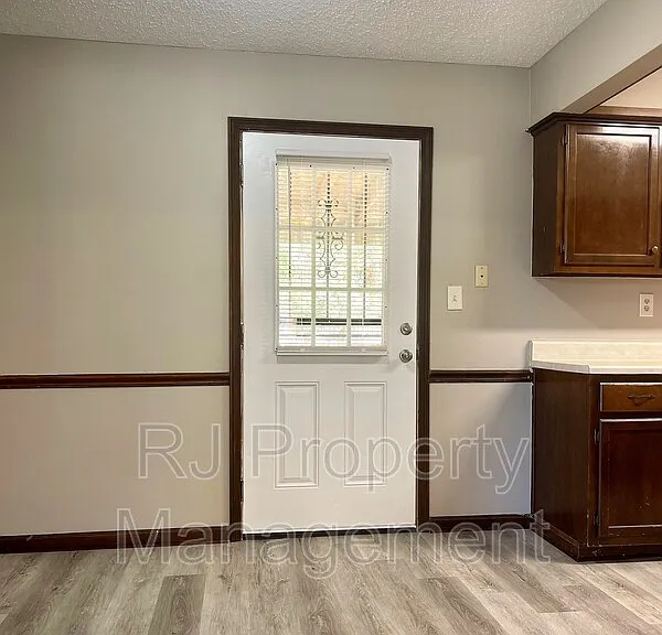 6600 Stockport Dr — Photo 7