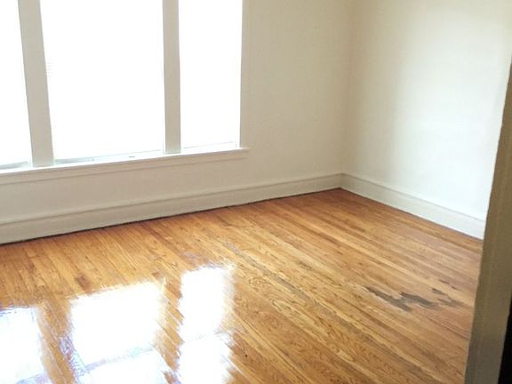 4th image of 5651-59 S Michigan Ave #3R