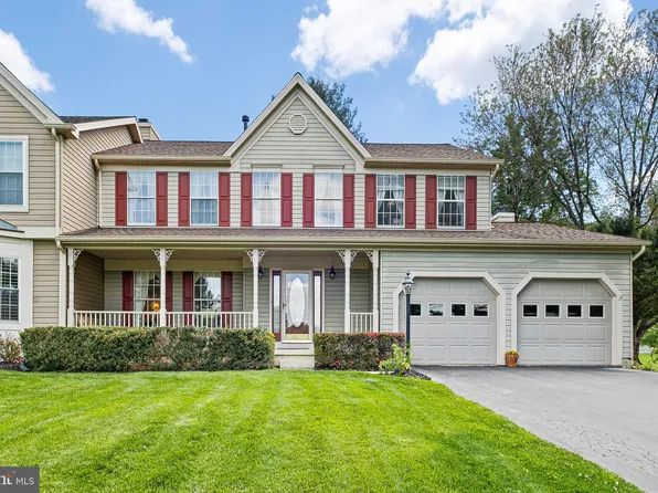 62 Balmoral Dr, Chadds Ford, PA 19317