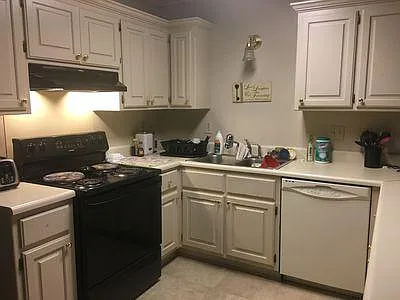 10001 Stillman Dr — Photo 8