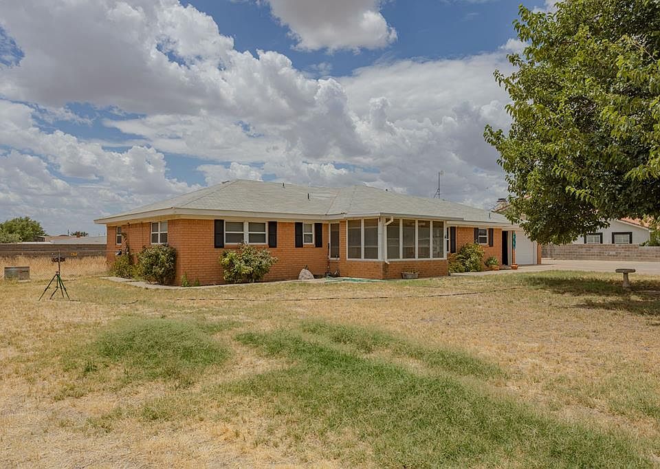 1st image of 3049 N Ambassador Ave