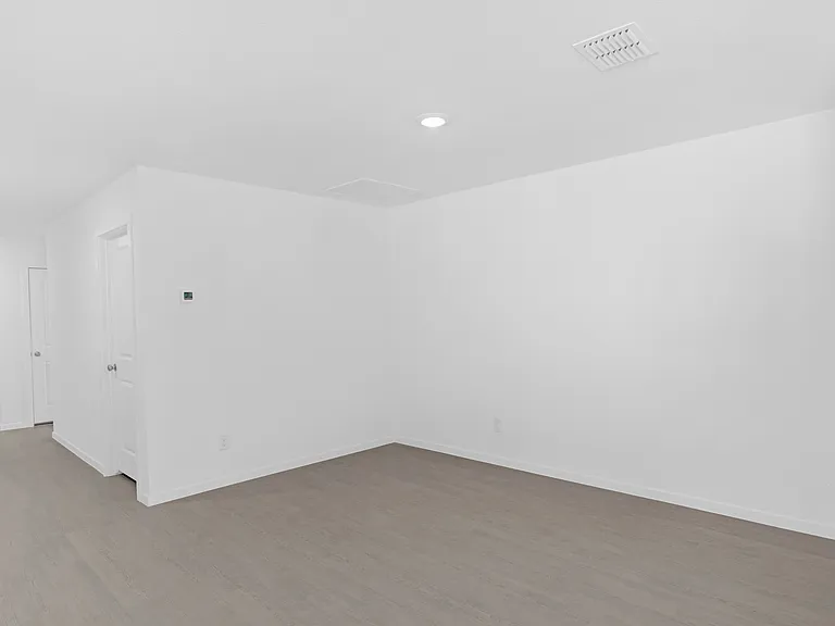 1025 Macnab Dr — Photo 22