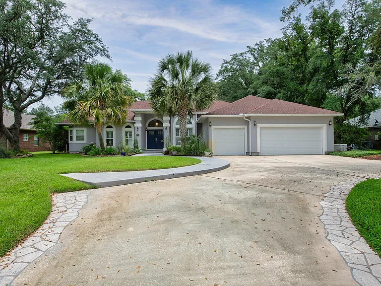 2760 Pebble Beach Dr — Photo 3