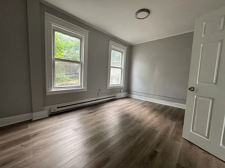 32 Howard St #1A — Photo 6