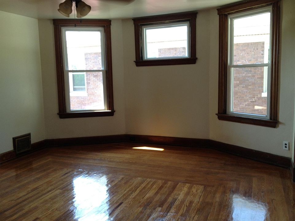 2nd image of 931 Suire Ave #2