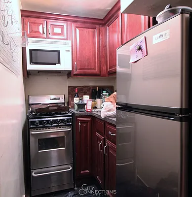 Rented by City Connections Realty | media 30