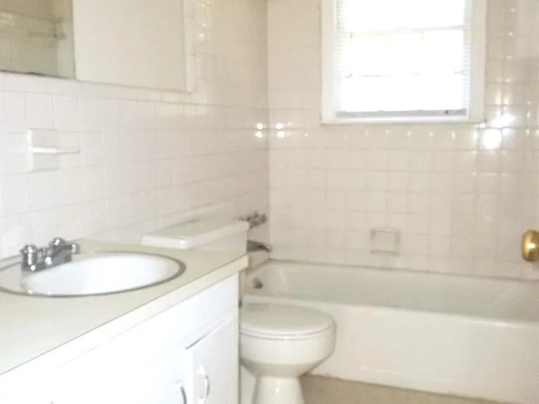 4227 Walker Rd #6 — Photo 6