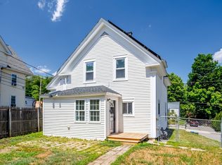 38 Cottage St, Leominster, MA 01453