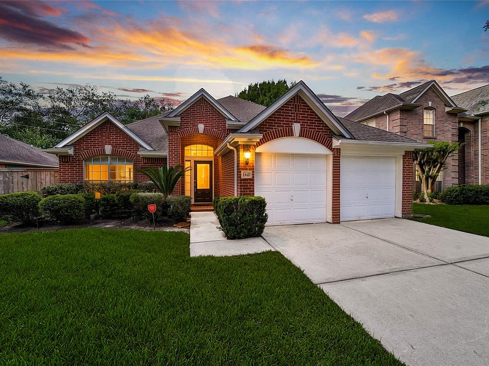 1st image of 15427 Truslow Point Ln