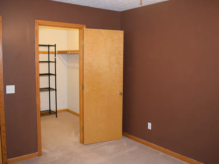 110 Dogwood Cir — Photo 25