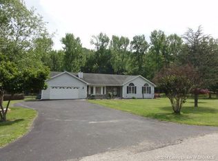 311 Sunnyside Dr, New Albany, IN 47150