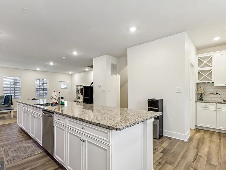 45455 Concord Way — Photo 7