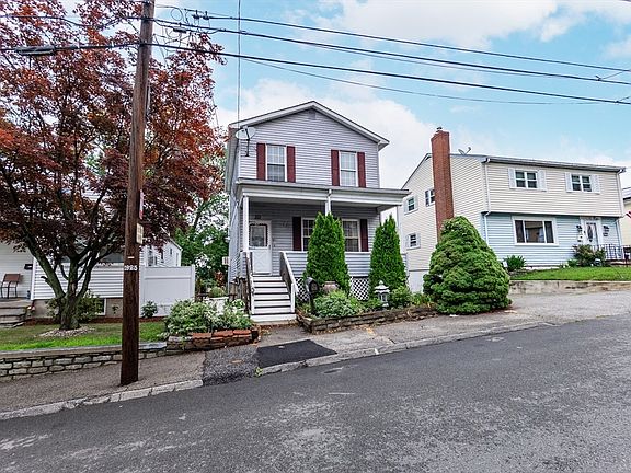 3rd image of 331 Vane St