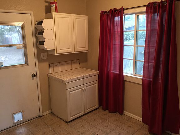 2nd image of 1886 Wallace Ct