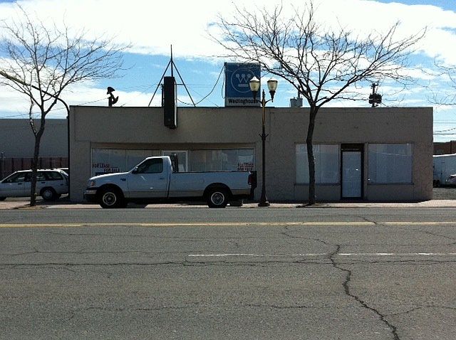 1st image of 213 W Broadway Ave