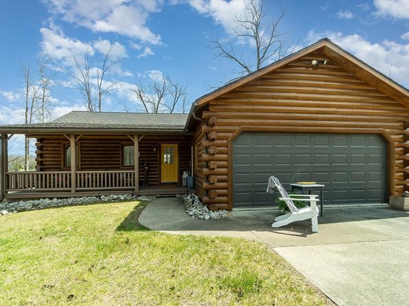 3525 E Pointe Dr, Beaverton, MI 48612