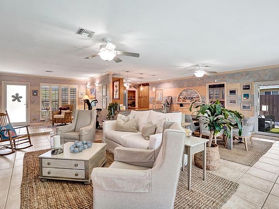 3rd image of 2117 NE 62nd Court