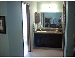 5th image of 2922 Moore Dr