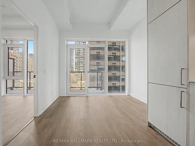 308 Jarvis St #708 — Photo 6