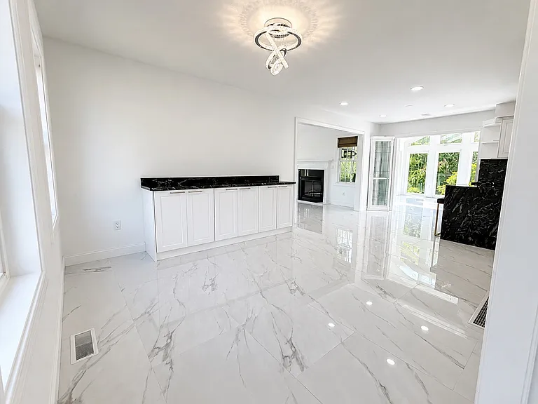 10 Clement Rd — Photo 5