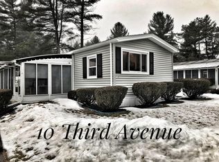 10 3rd Ave, Westfield, MA 01085