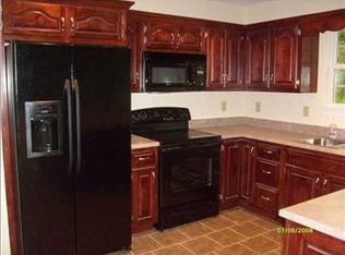 43 Oakwood Place Dr, Rossville, GA 30741