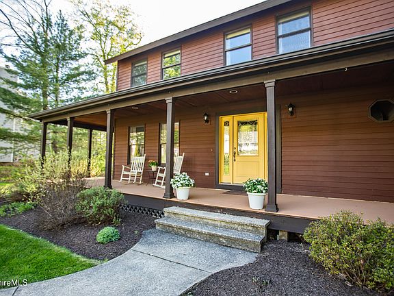 2nd image of 48 Lindsay Dr