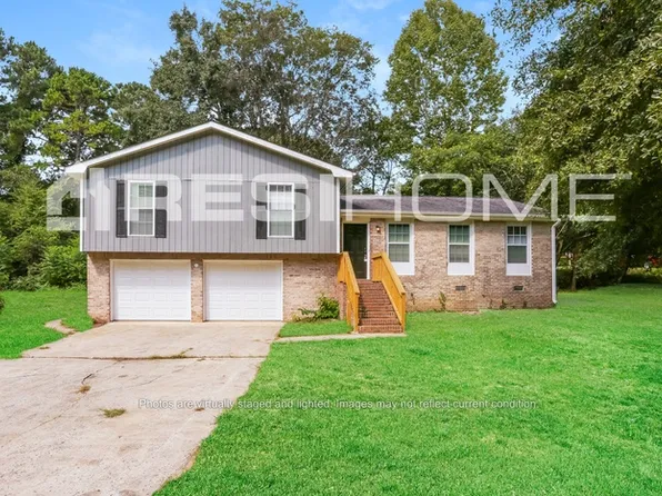 8225 Freestone Dr, Jonesboro, GA 30236