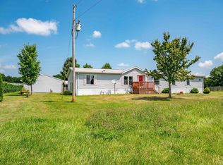 1752 Duncan Rd, Roodhouse, IL 62082