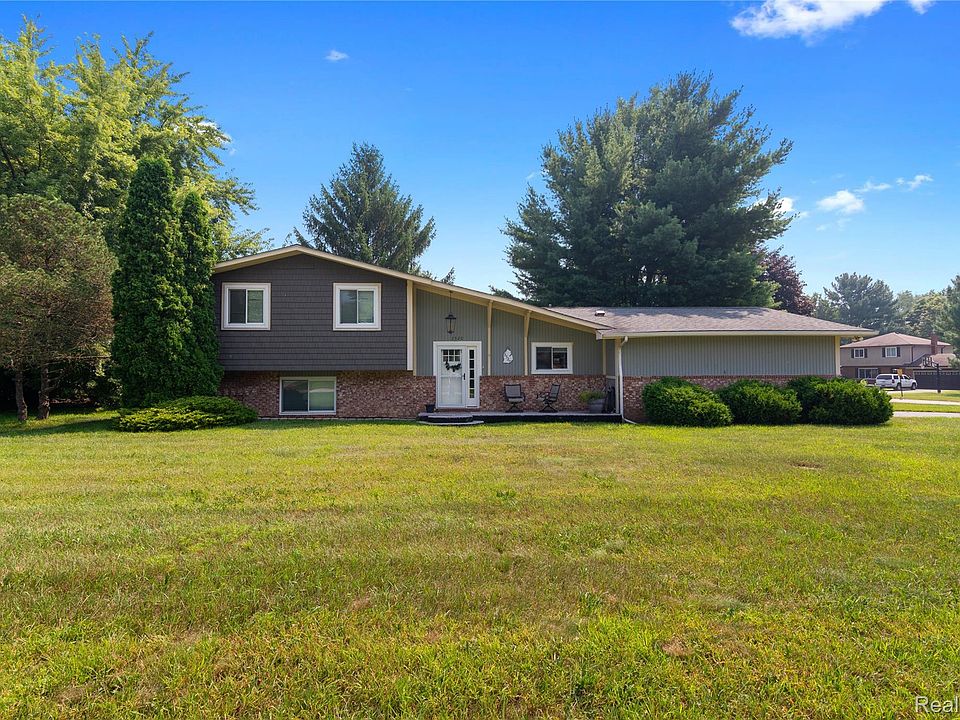 1st image of 3520 Tara Dr