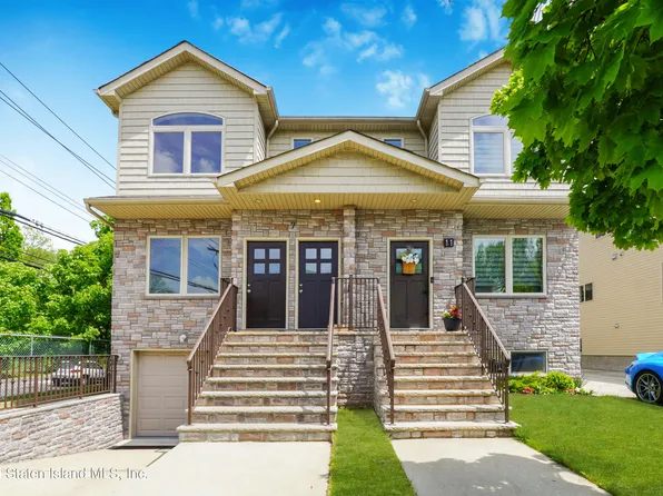 7 Tanglewood Dr, Staten Island, NY 10308