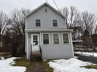 35 Chase St, Auburn, NY 13021