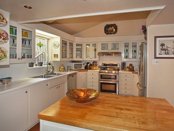 5th image of 4107 Midvale Dr