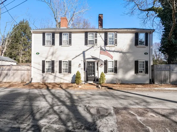 5 Westfield St, Dedham, MA 02026