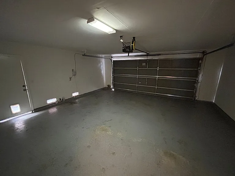 1145 Stonecrest Dr — Photo 18