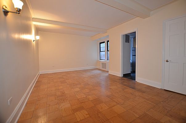 1st image of 95 Christopher St APT 5C