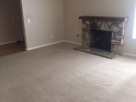 5th image of 14692 Plaza Dr APT A