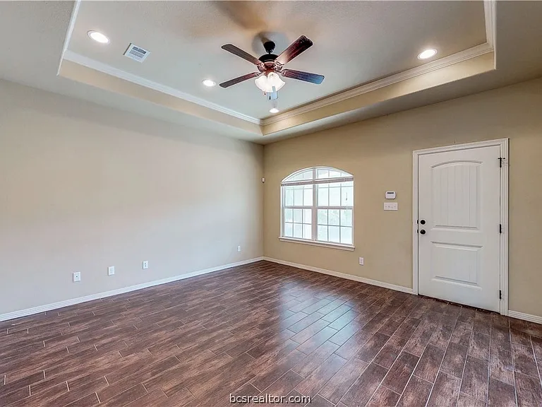111 Southland St — Photo 10