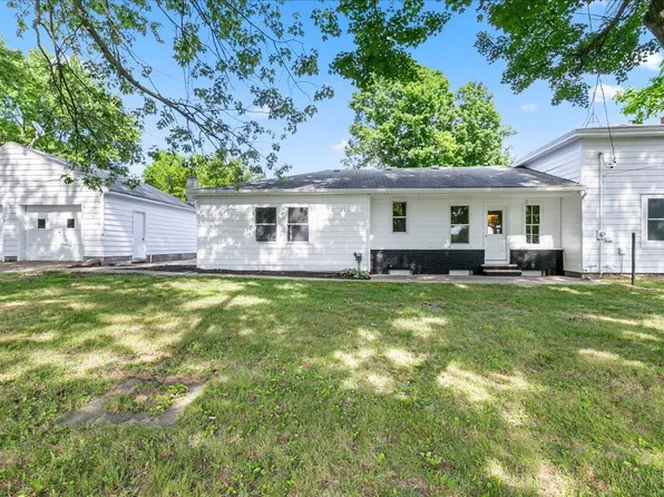602 N Court St, Stanton, MI 48888