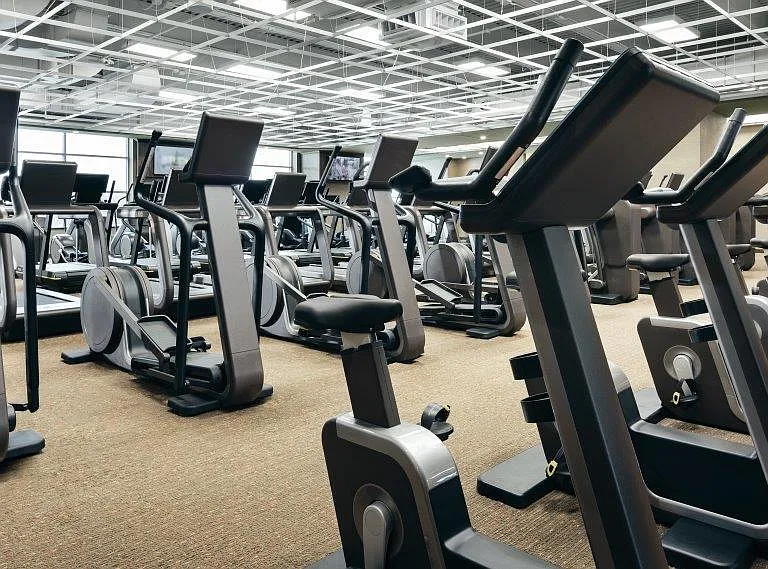 Expansive cardio and fitness floor
