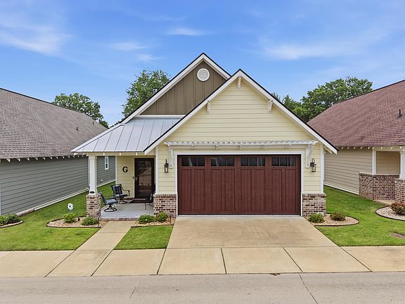 2nd image of 2830 Stonebrook Cv