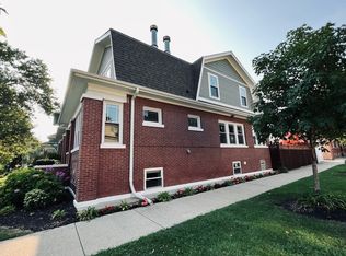 4900 W Berenice Ave, Chicago, IL 60641