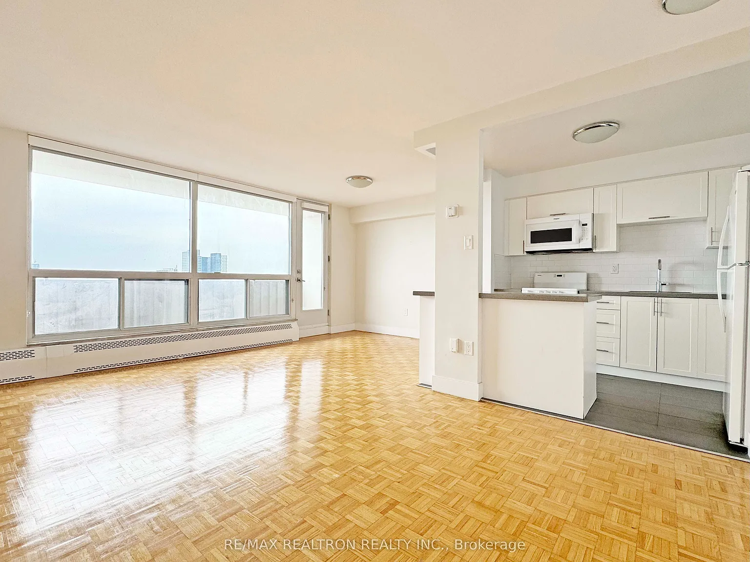 2 bed, $3,395 — Photo 2