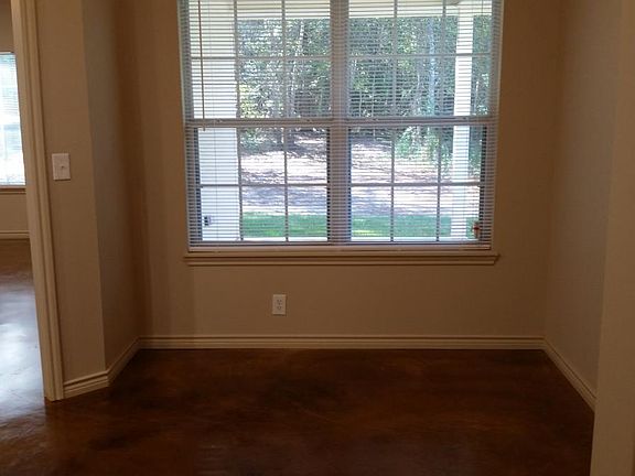 4th image of 114 Renfro Dr
