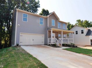 51 Old Country Trl, Dallas, GA 30157